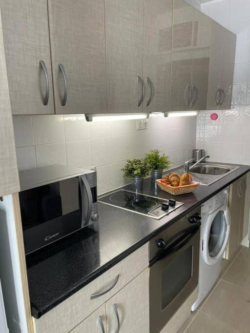 Puskas Apartman Коста-де-Антигуа Экстерьер фото